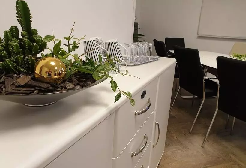 Smålandsstenar Hotell