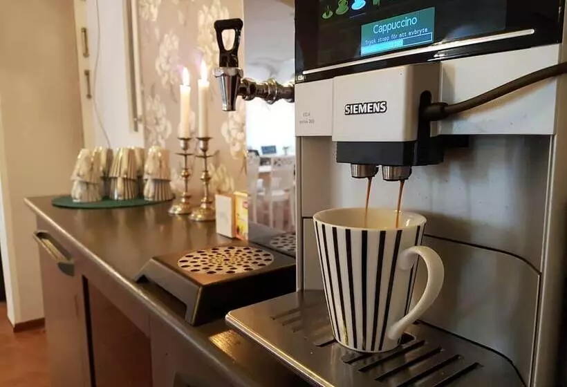 Smålandsstenar Hotell