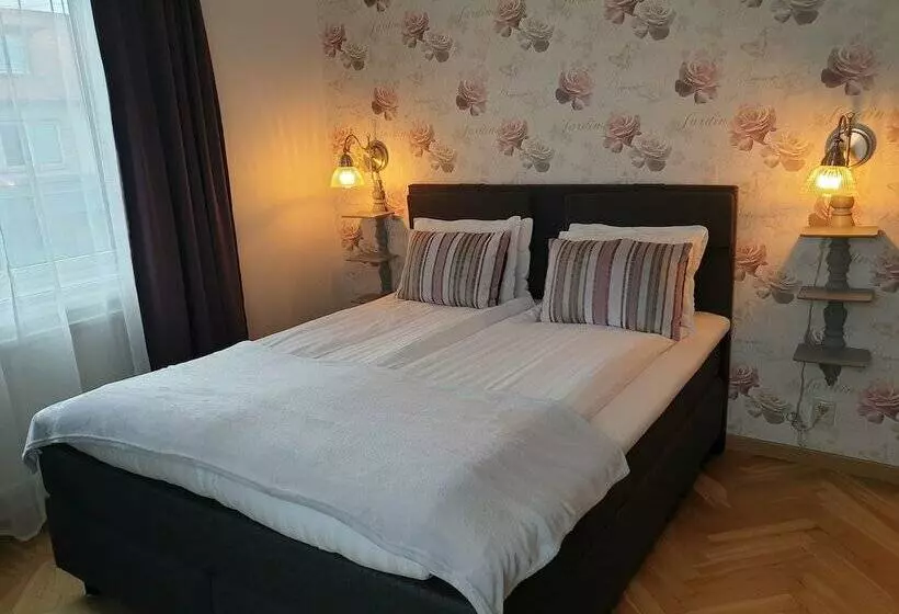 Smålandsstenar Hotell