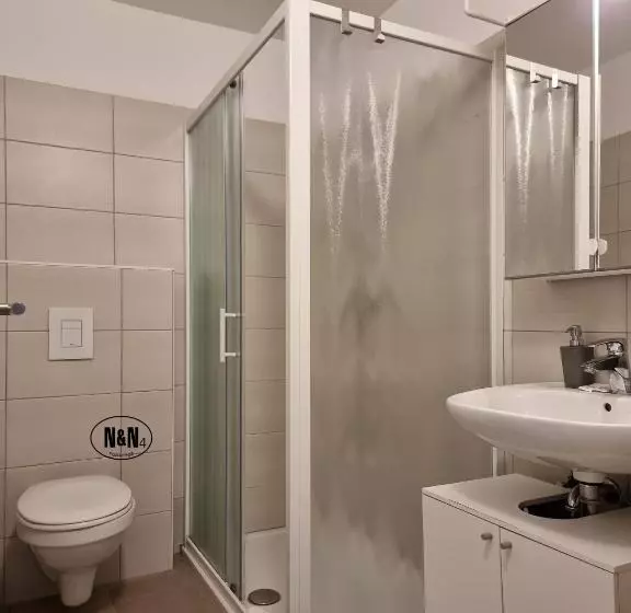 پانسیون N&n Apartments And Rooms By Locap Group