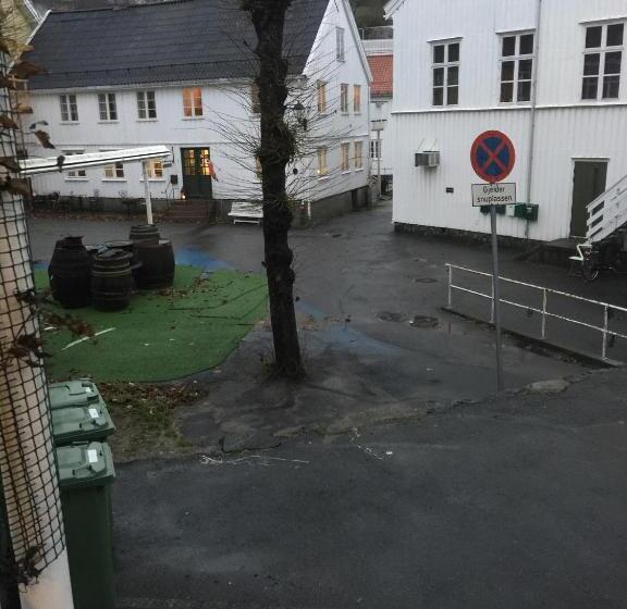 Пансион Holsthuset Losji