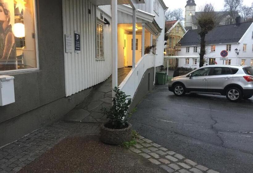 Пансион Holsthuset Losji