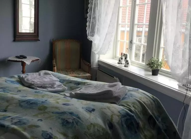 ペンション Holsthuset Losji