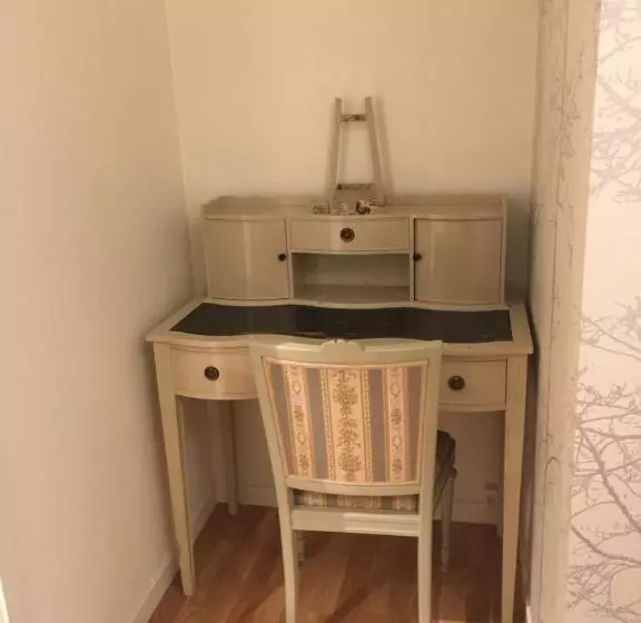 ペンション Holsthuset Losji