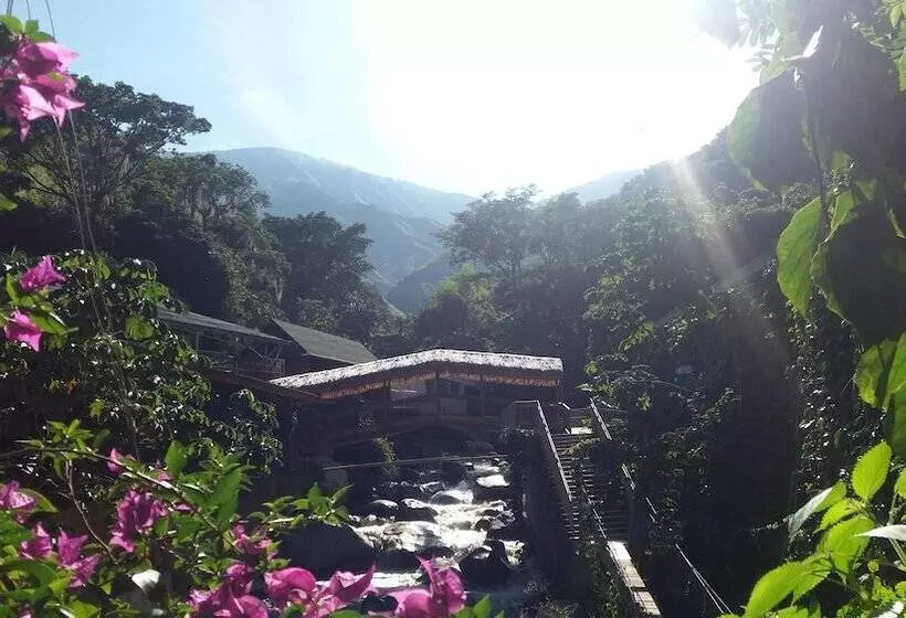 ユースホステル Rio Escondido