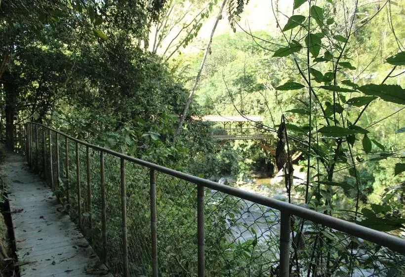ユースホステル Rio Escondido