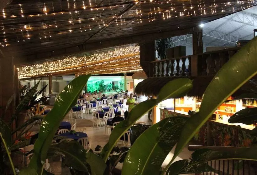 ユースホステル Rio Escondido