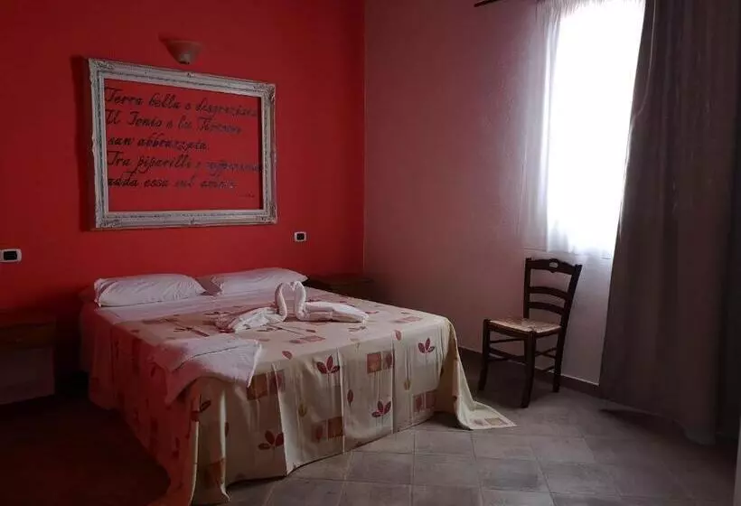 ホテル Azienda Agrituristica La Fonte