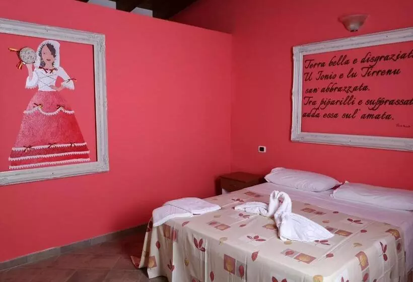 ホテル Azienda Agrituristica La Fonte