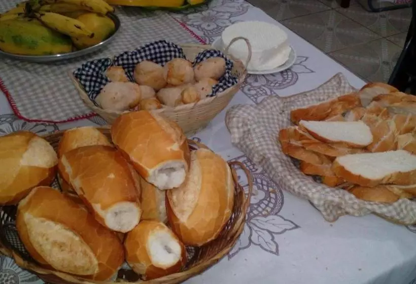 Retkeilymaja Pousada Moporã, A Antiga Pousada Do Waldir, Com Amplas Suítes No Centro De Aiuruoca