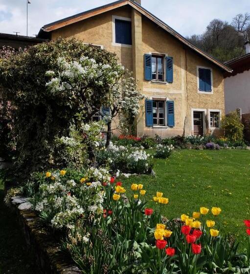 ベッドアンドブレックファースト La Foyère