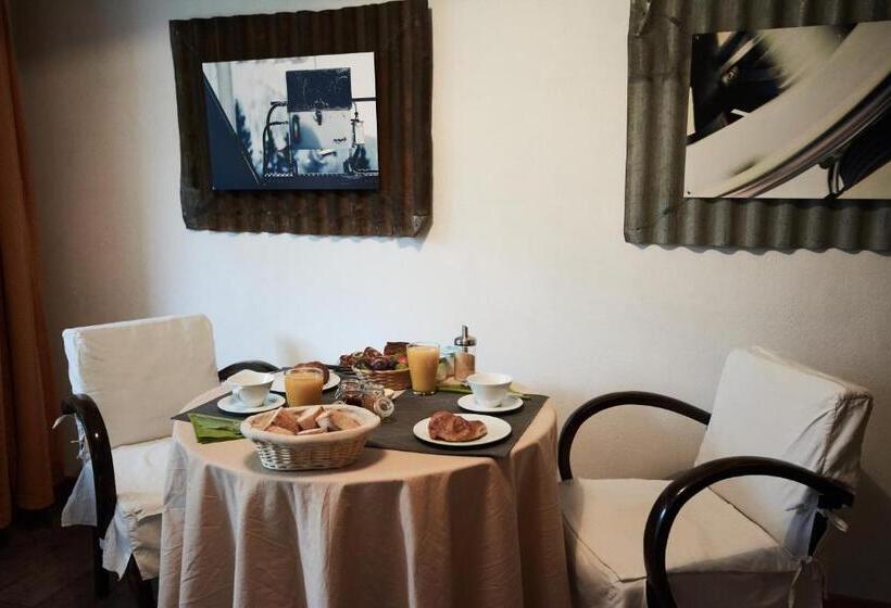 مبيت وإفطار La Foyère