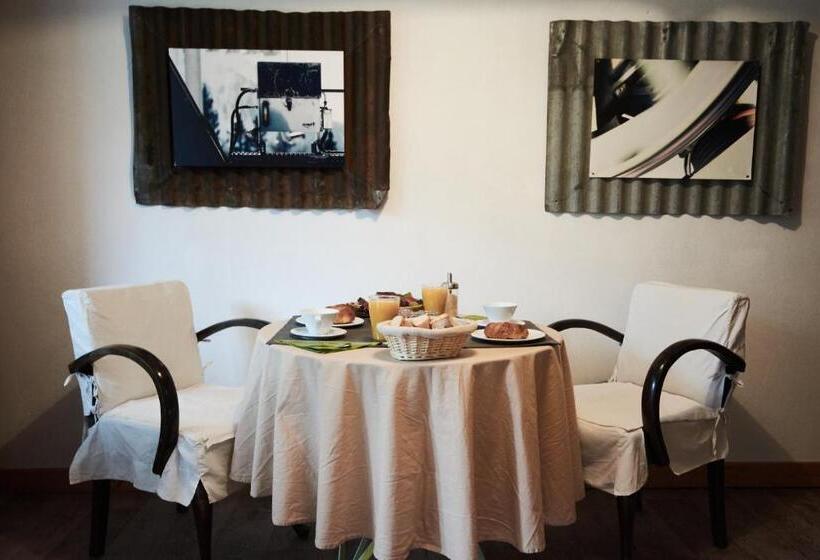 مبيت وإفطار La Foyère