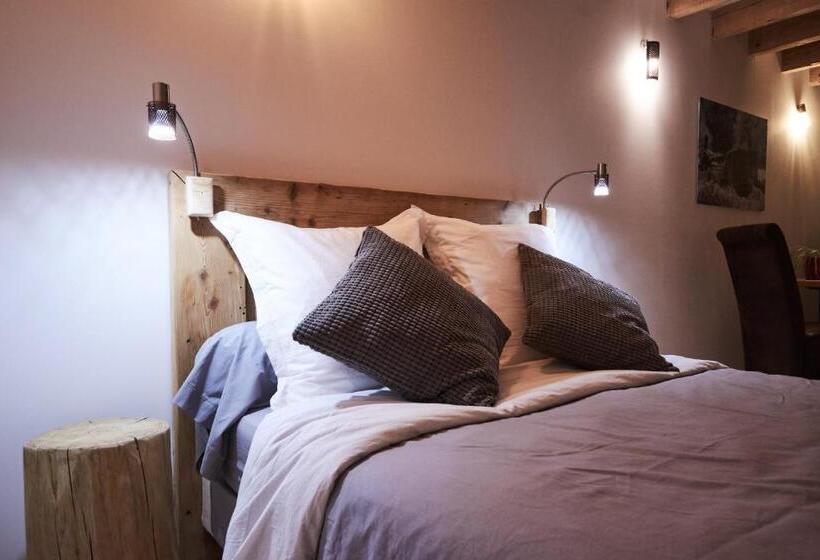 ベッドアンドブレックファースト La Foyère