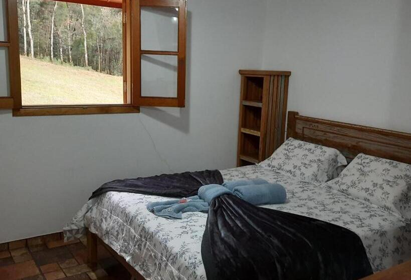 پانسیون Pousada Bruxa Marela