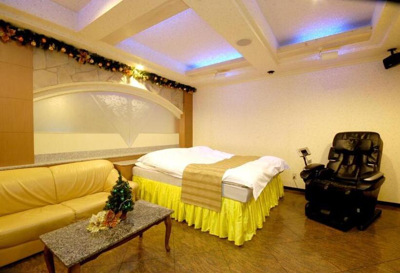 Koyasan ホテル チャペル クリスマス かつらぎ Adult Only