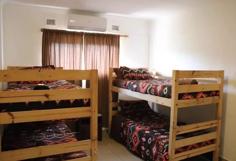 Retkeilymaja Umkomaas Lodge