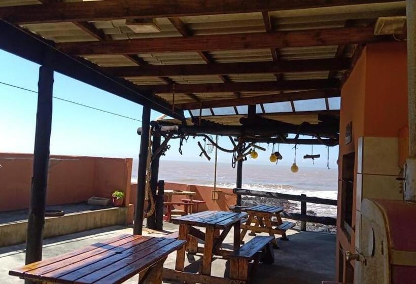 فندق صغير Umkomaas Lodge