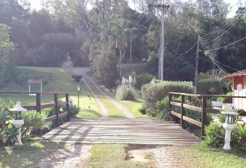 Hotelli Estância Canaã Atibaia