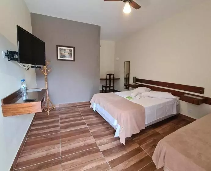 Hotelli Estância Canaã Atibaia