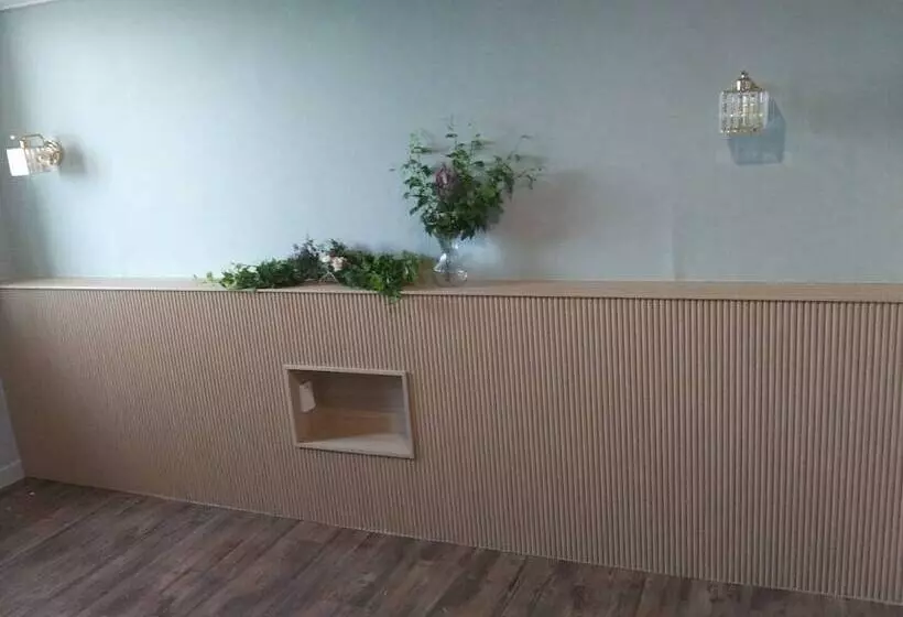 Hyundai Elliot Hotel And Resort