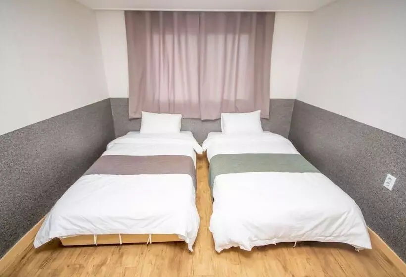 Hyundai Elliot Hotel And Resort