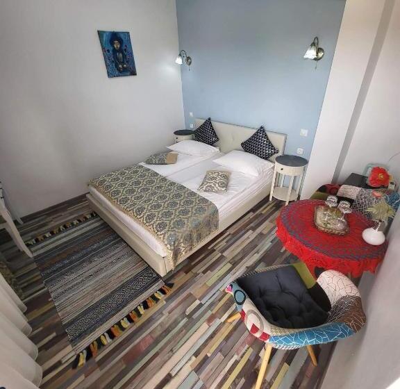 پانسیون Amaraz Center