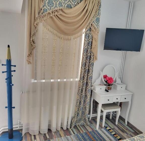 پانسیون Amaraz Center