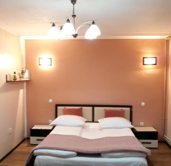 پانسیون Amaraz Center