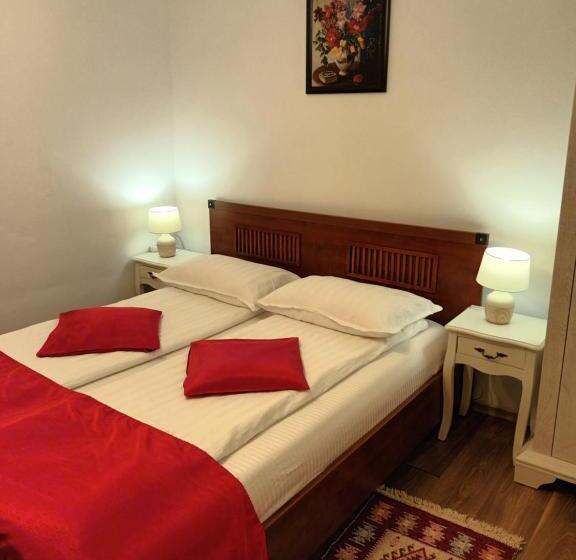 پانسیون Amaraz Center