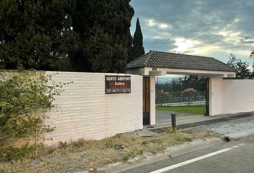 Quito Airport Suites Hotel