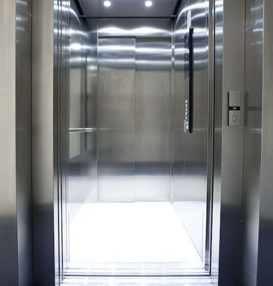 62n Hotel City Center