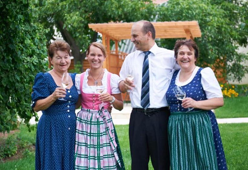 הוסטל Gasthof Goldenes Schiff