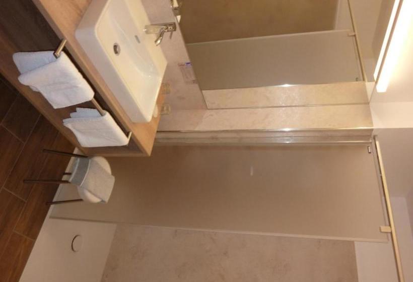 הוסטל Gasthof Goldenes Schiff