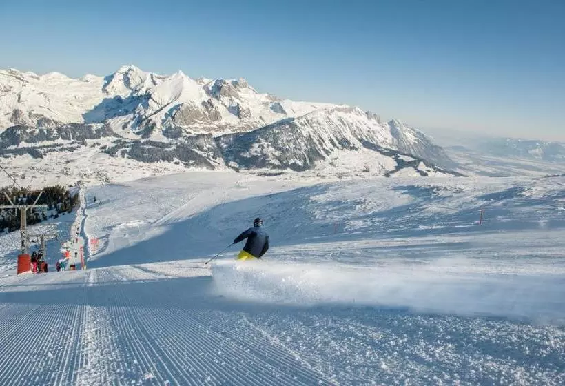 ユースホステル Berggasthaus Oberdorf