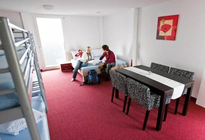 ユースホステル Berggasthaus Oberdorf