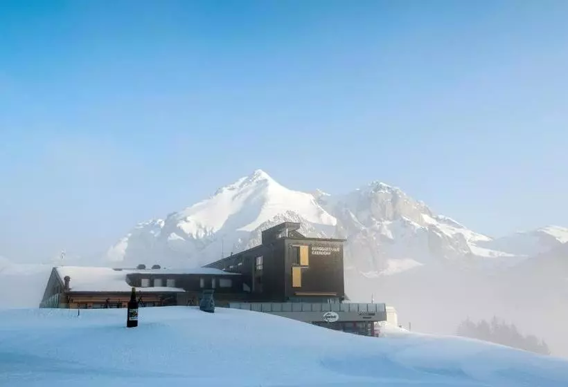 ユースホステル Berggasthaus Oberdorf