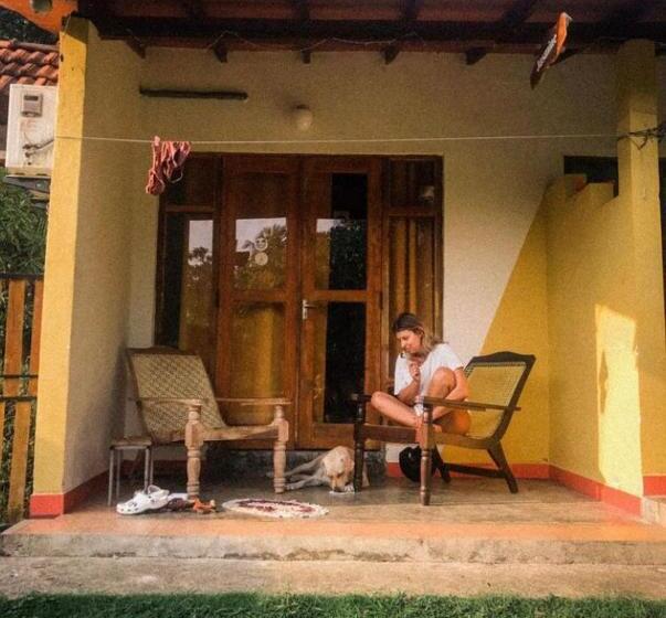 پانسیون Hilltop Bungalow