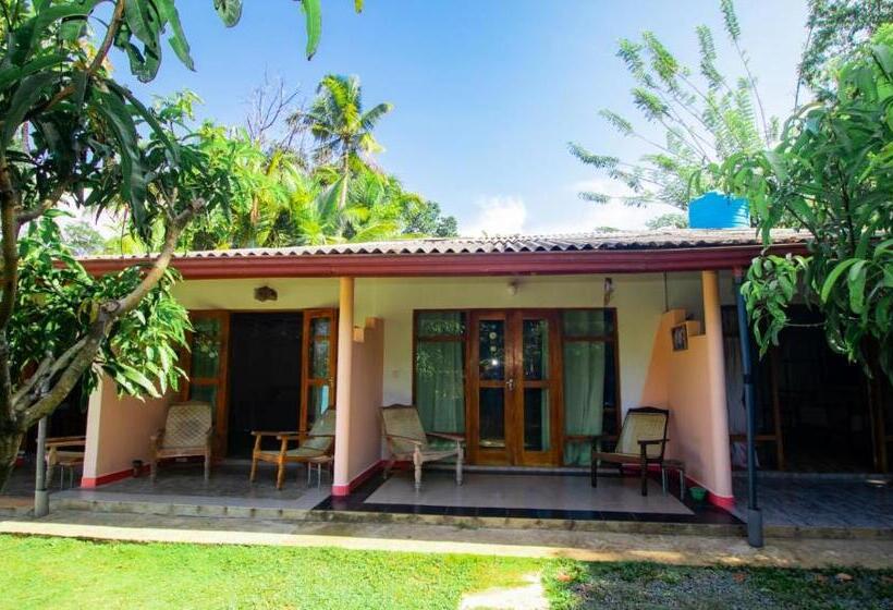 پانسیون Hilltop Bungalow