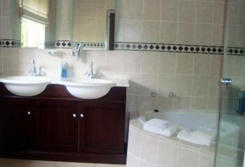 پانسیون Lu S Guest House