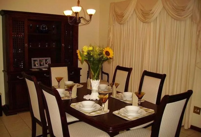 ペンション Lu S Guest House