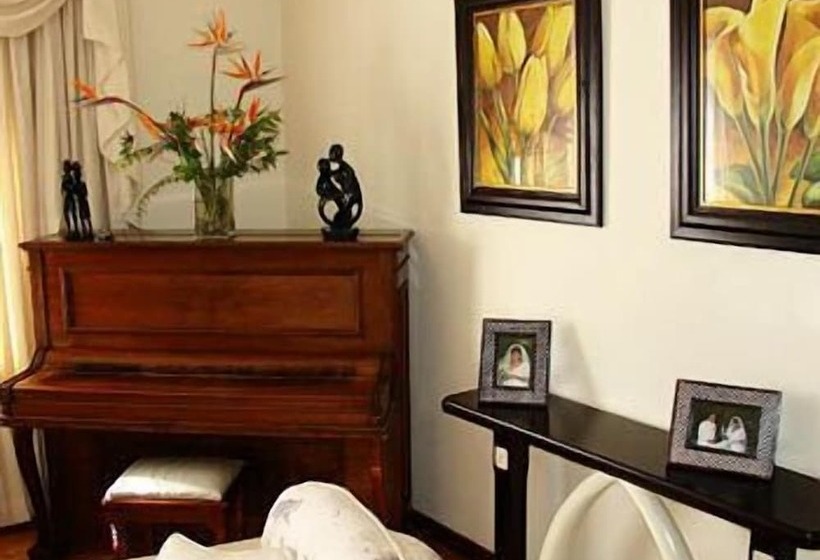 پانسیون Lu S Guest House