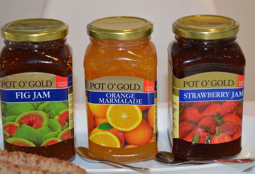 پانسیون Lu S Guest House