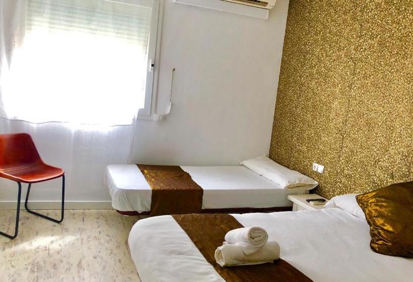 Пансион Sitges Eleven