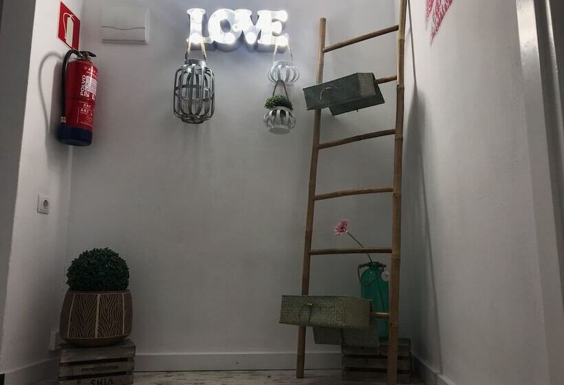 Пансион Sitges Eleven