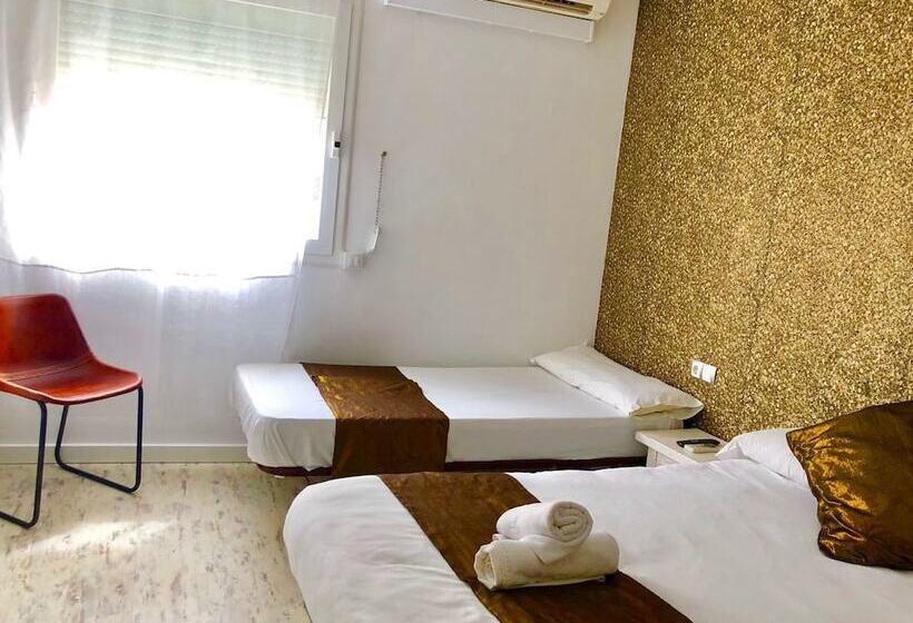 Пансион Sitges Eleven