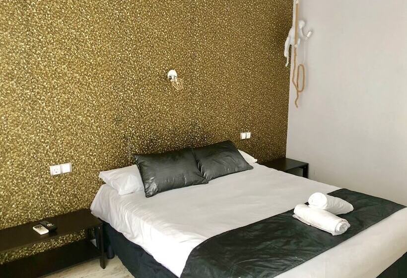 Пансион Sitges Eleven