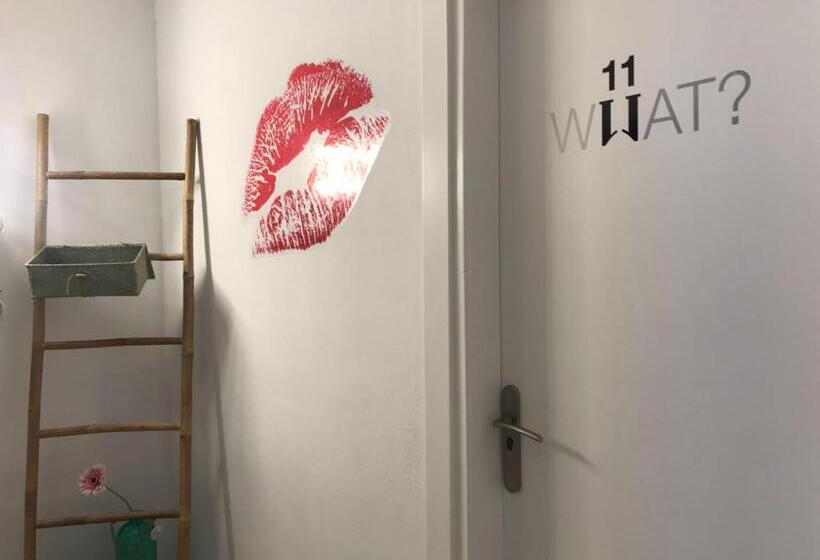 Пансион Sitges Eleven