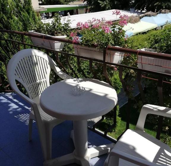 پانسیون Guest House Ivy