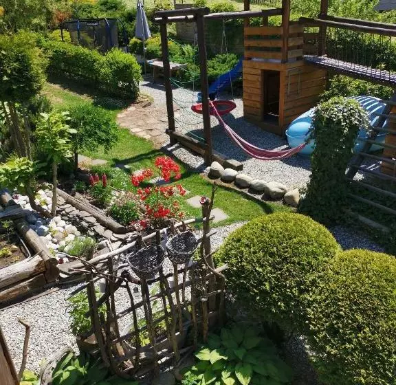 ペンション Guesthouse Eden